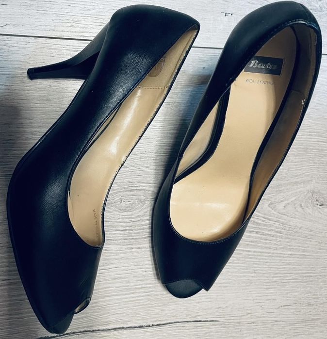 Bata обувки от естествена кожа с токчета