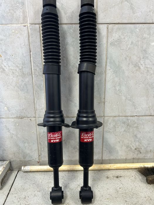 Передние амортизаторы