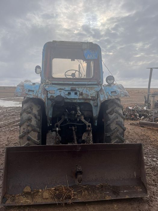 Срочно продам трактор