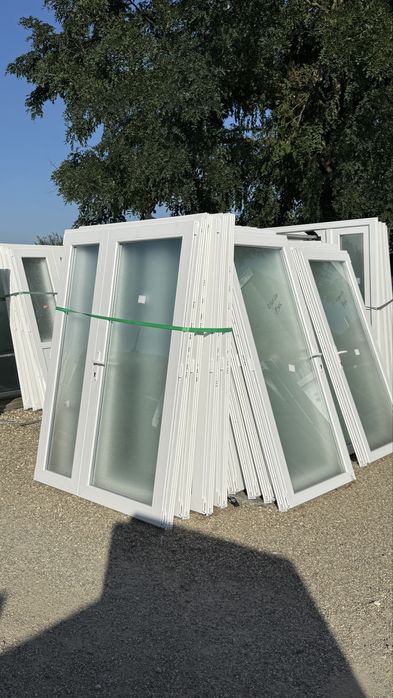 termopan usi simple noi albe de la 900lei