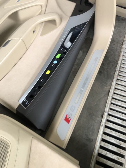 Салон за AUDI S8 D4 Face MATRIX