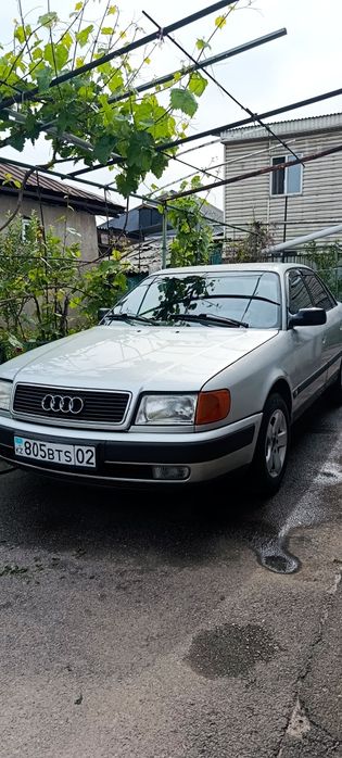 Продам ауди 100 С4, 1991 года