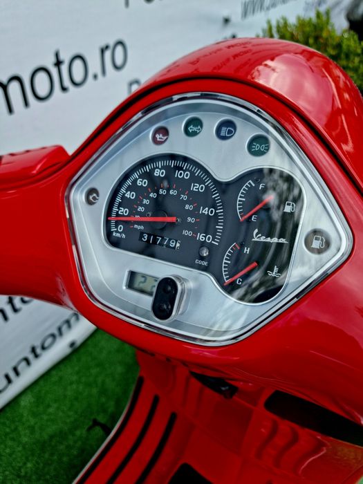Piagio Vespa 300 Gts