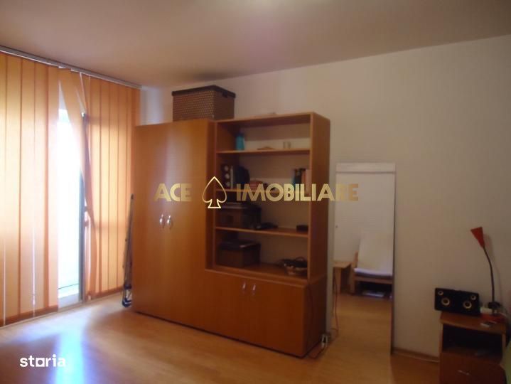 Garsoniera | P-ta Victoriei | Proximitate Metrou | Central