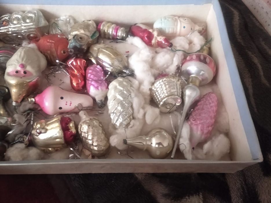 Игрушки на  ёлку