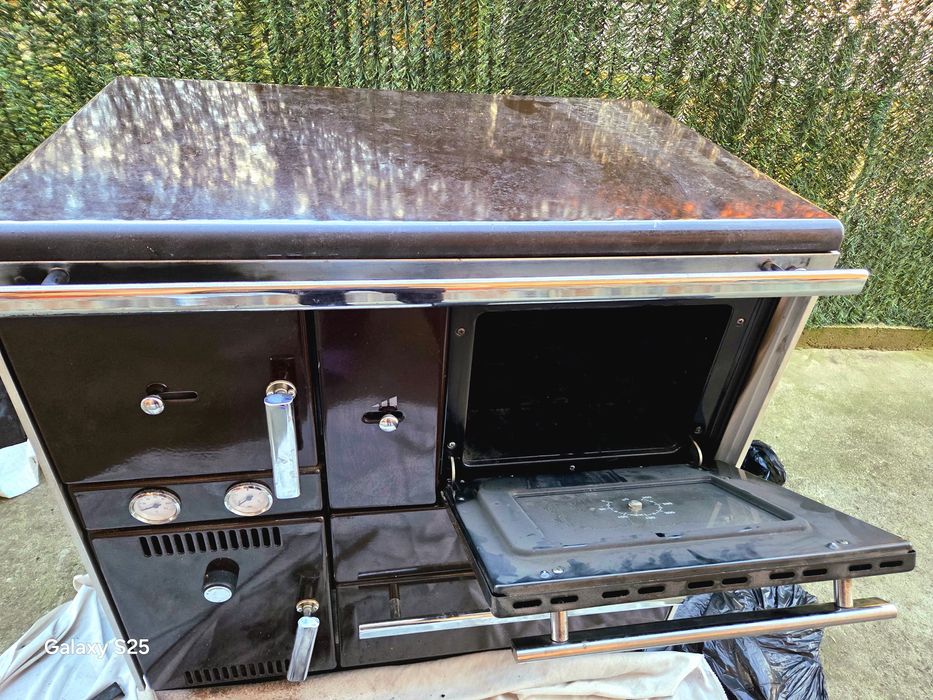 Печка на твърдо гориво