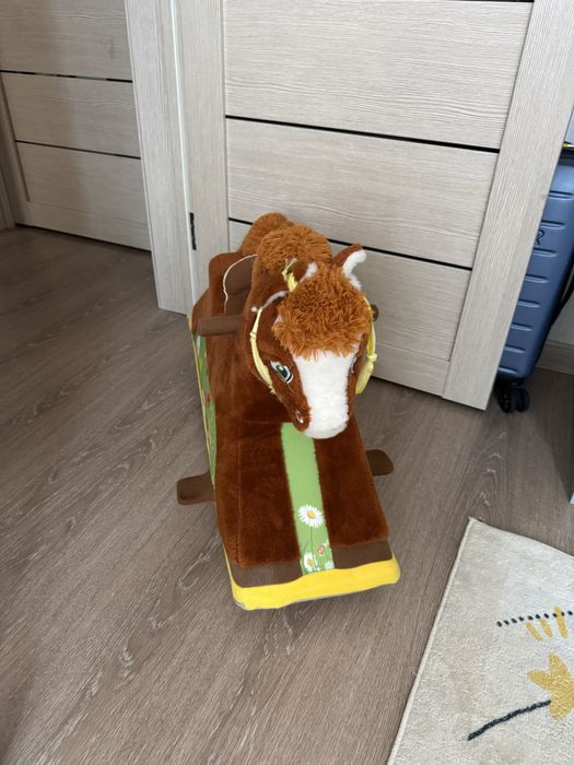 Продается Игрушка лошадка б/у