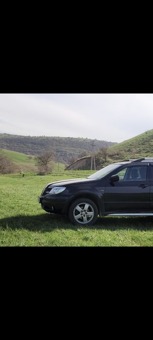 Mitsubishi outlander 1