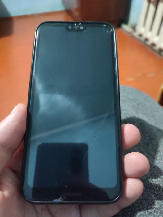 МощныйHuaweiP20Lite64gb