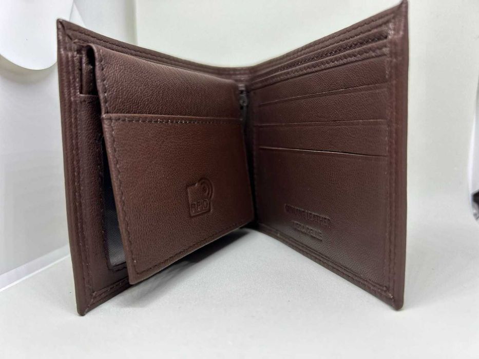 Мъжки кафяв портфейл Pierro Poggi