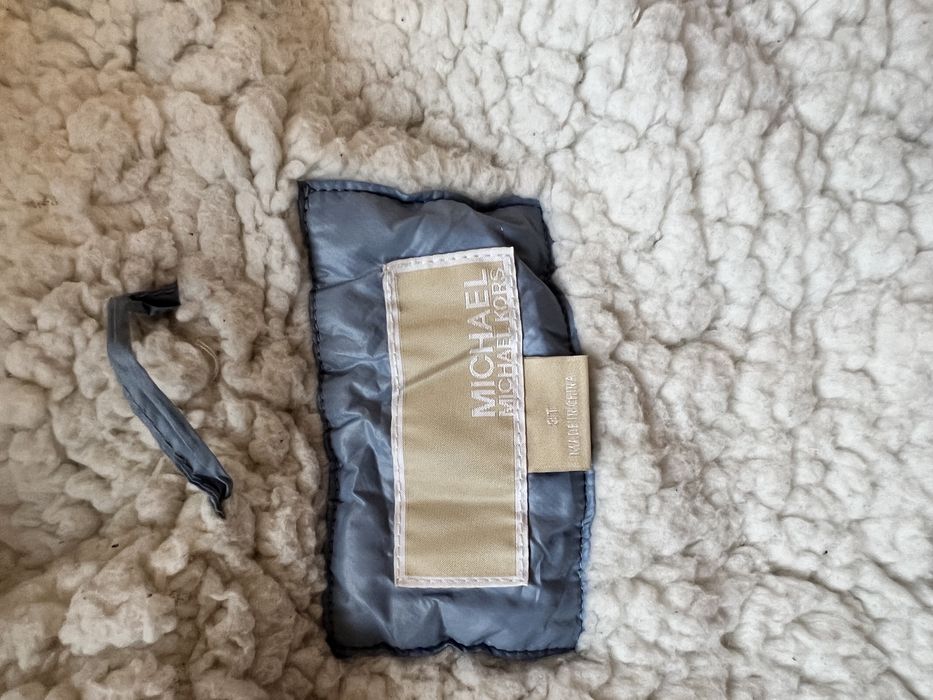 Geaca Michael Kors pentru fetite