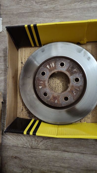 Тормозные диски для Mitsubishi Lancer 10