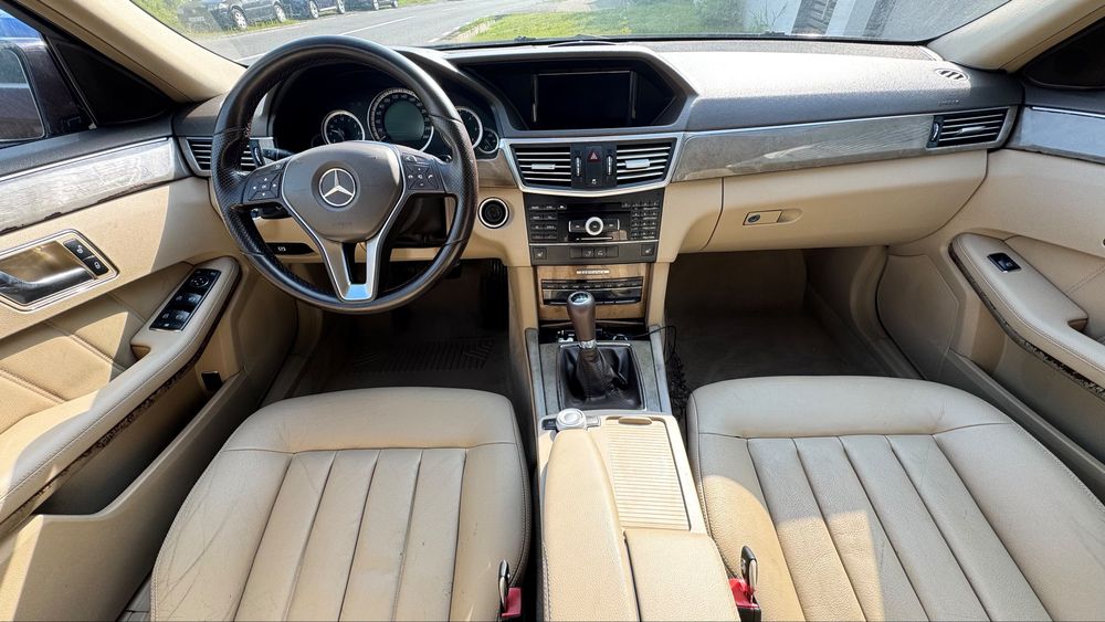 MERCEDES-BENZ E-Class 2011 — imagine 4