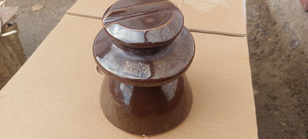 Изоляторы керамические