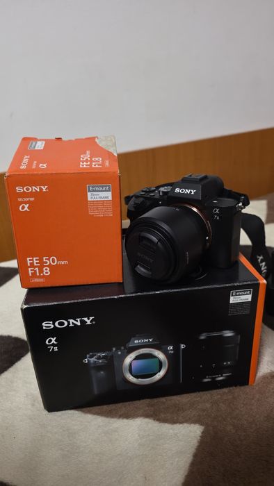 Aparat foto Sony A7 MK 2 si lentila sony F1.8/50