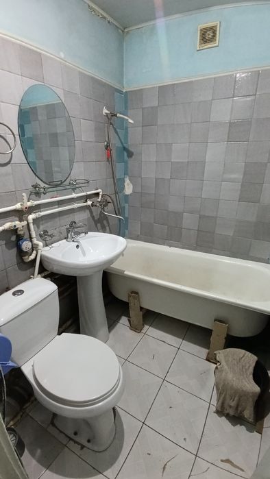 Продается квартира: 3 спальни + 2 санузла + веранда + 2 огорода|1 этаж