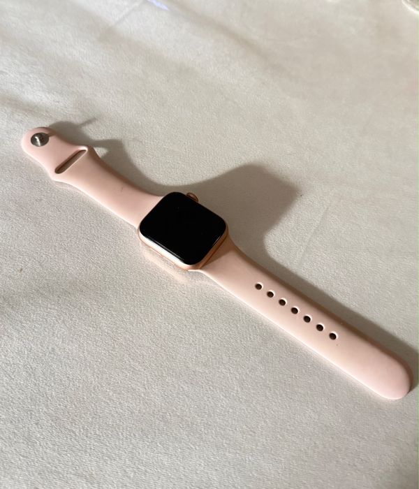 Apple watch S6 40 мм