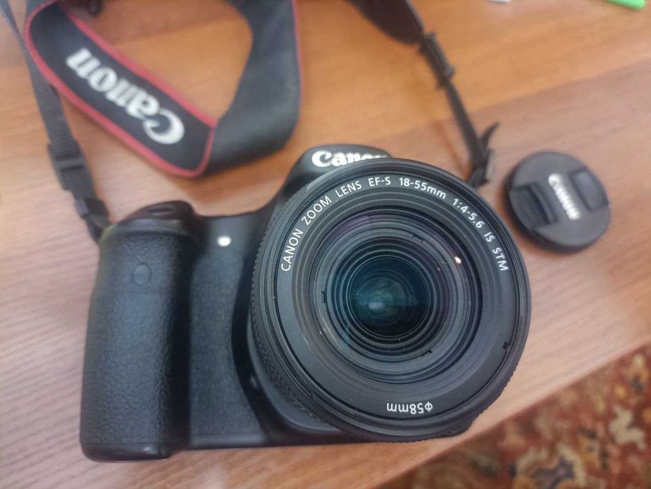 Фотоаппарат Canon 60D 18 55 IS