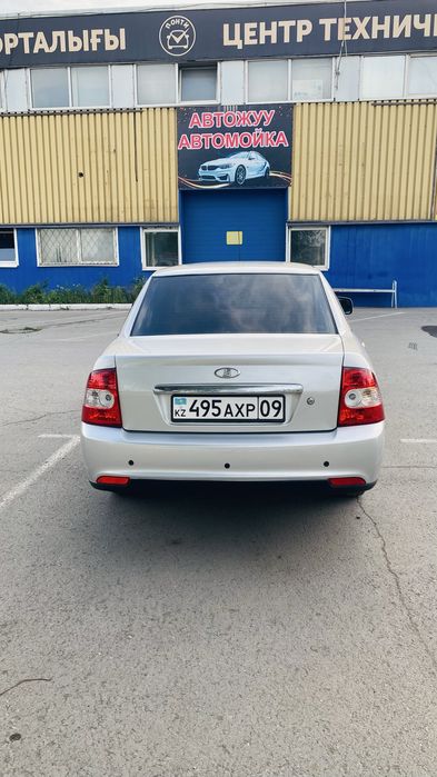 Продам Приору Люкс