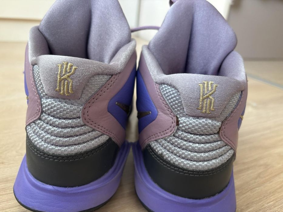 Маратонки Nike Kyrie Infinity purple gold