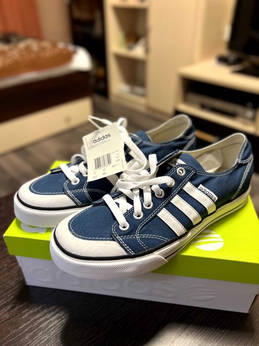 Продам кеды новые мужские Adidas размер 44,5