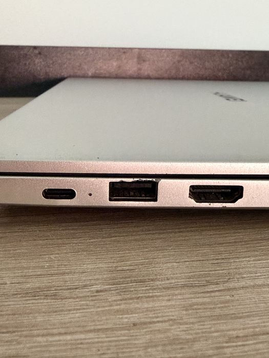 Лаптоп HUAWEI MateBook D15