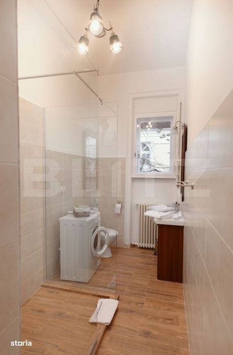 Cladire istorica, apartament, 4 camere- 130 mp, etaj 1, zona Centrala