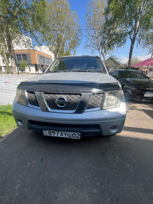 Продам машину Nissan Pathfinder