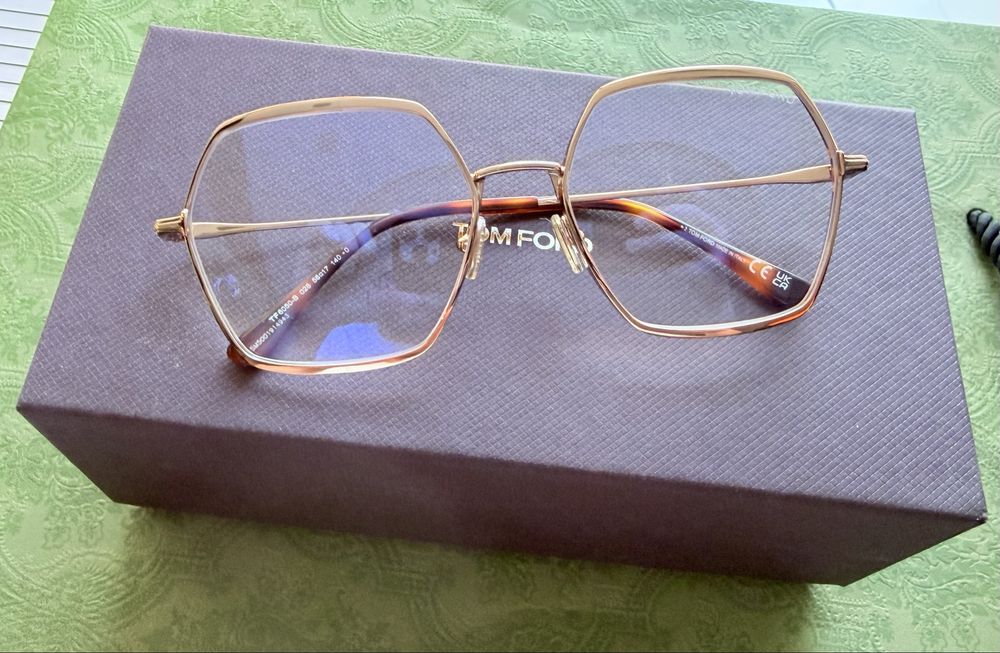 Rame de ochelari de damă Tom Ford – Originale, Noi