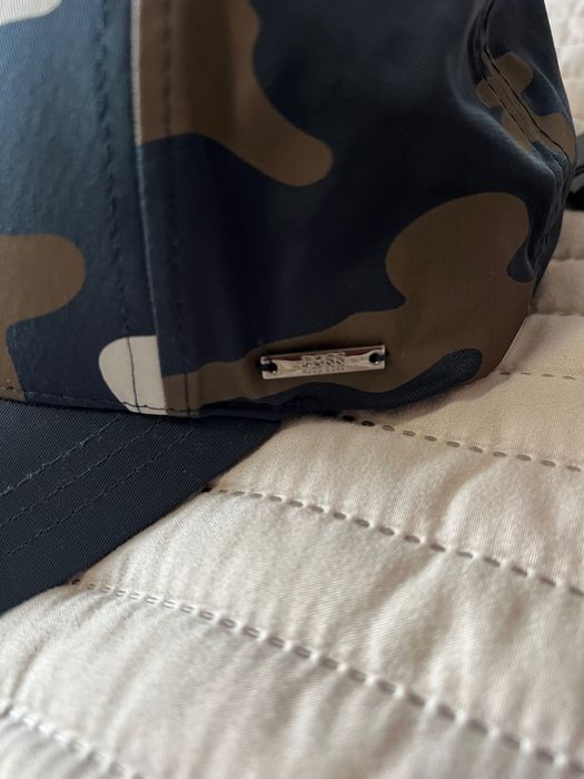 Boss оригинални шапки чисто нови