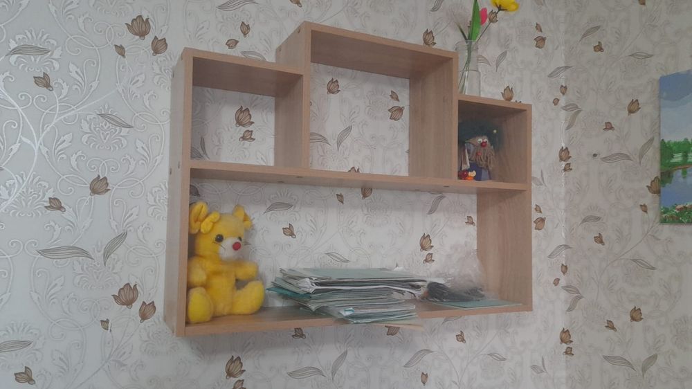 Продам полку настенную