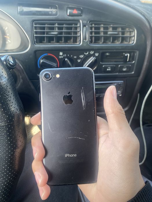 iphone 7 Продам срочно