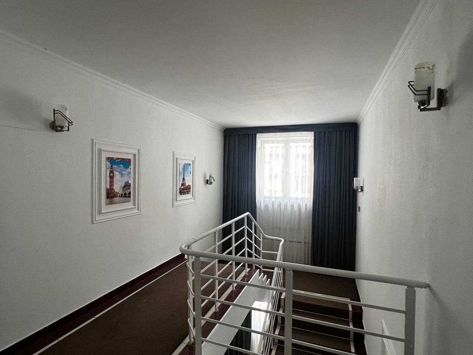 Arzon va mexmonxona 200 000