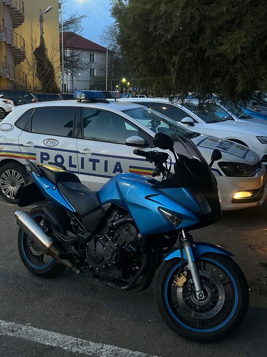 Honda CBF600SA.