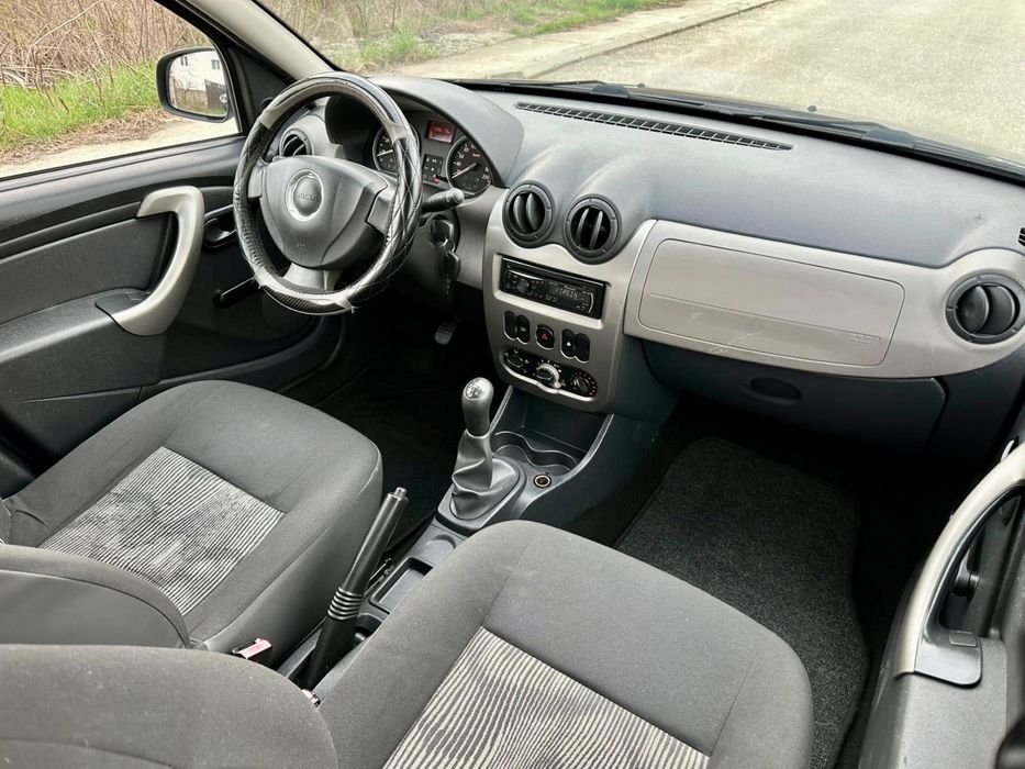 Dacia sandero 2012 1.2 benzina