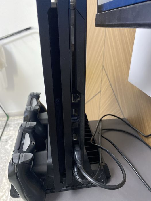 Ps 4 pro , бу город тараз
