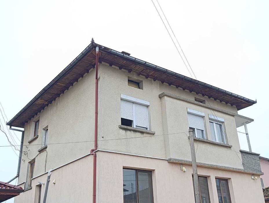 Етаж от къща Луковит.