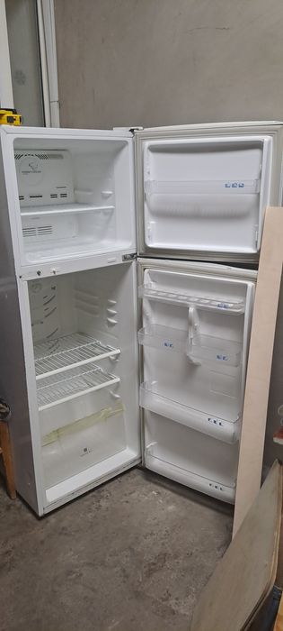 Продам холодильник Samsung