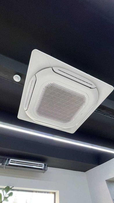 Кассетный кондиционер MIDEA - 18,000 Btu / Инвертор / Доставка