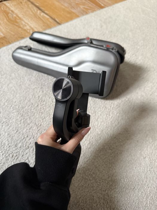 Gimbal Zhiyun Smooth 4 -Stabilizator Profesional Smartphone + Husă