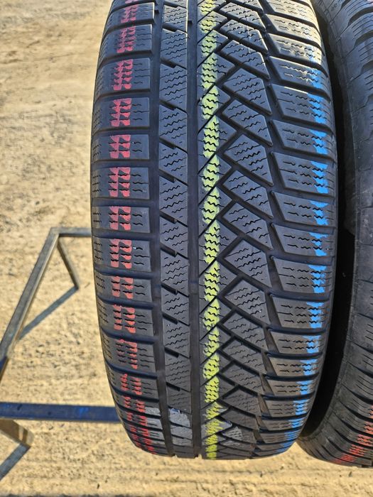 Vând  anvelope iarna 225/50/17 225/50r17 CONTINENTAL