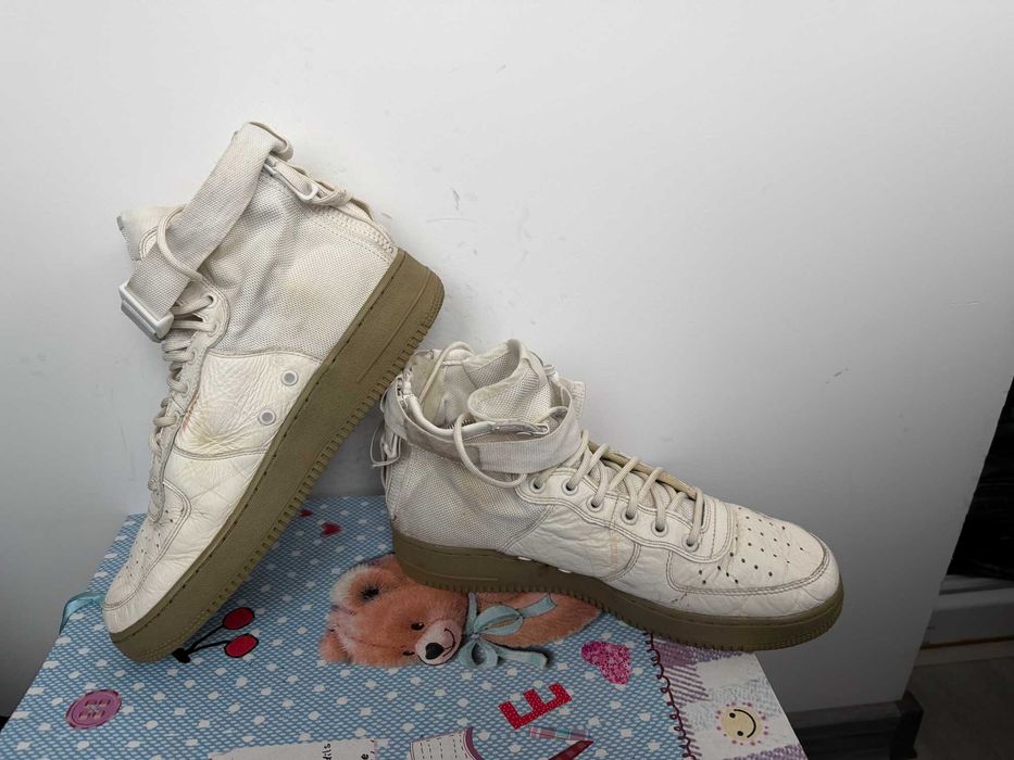 Nike SF Air Force 1 Mid Ivory Olive''оригинални маратонки 44 номер