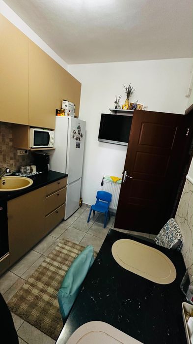 Proprietar vând garsonieră