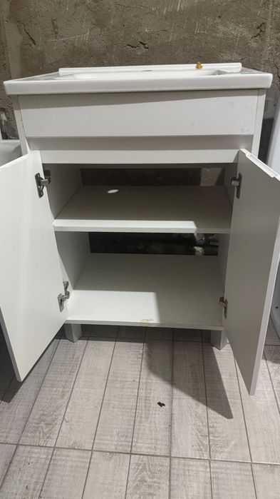 Продам раковину со шкафчиком