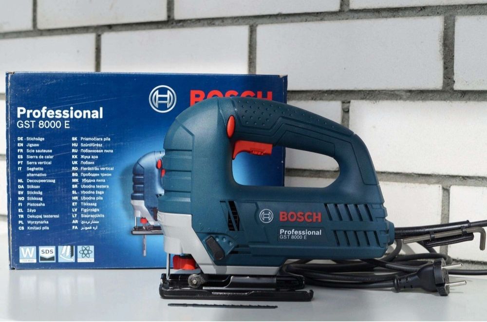 Лобзик BOSCH GST 8000E
