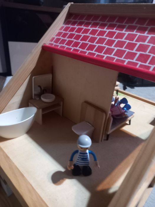 Căsuța lemn  pentru copii