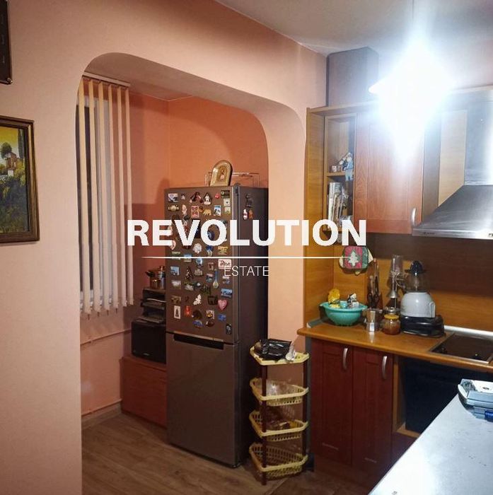 Продава се Тристаен апартамент в Варна, Младост 2 - 84 кв.м за 1667 €/кв.м - Снимка #9