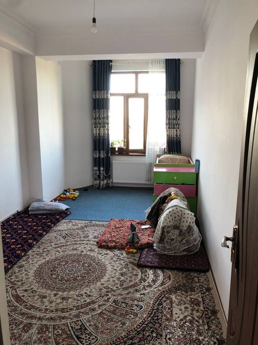 Продаётся 2 ком квартира 70кв2 6 етажний дом  в 5 етаже
