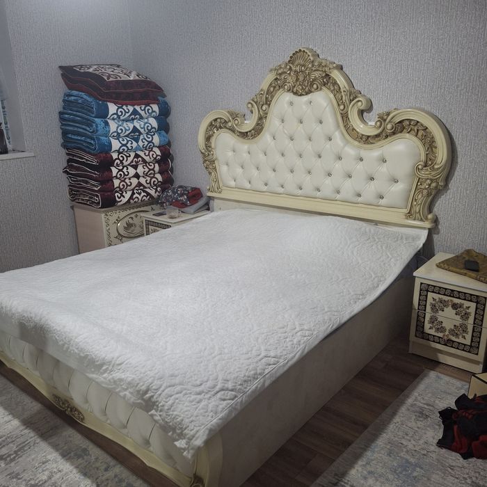 Мебель спальни сатылады