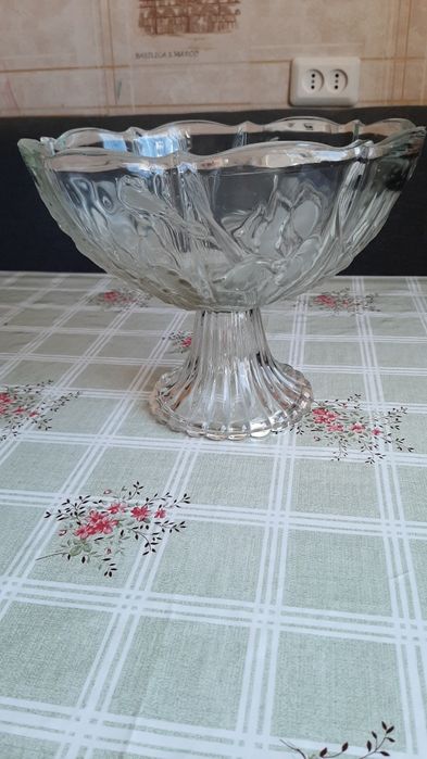 Продам фруктовницу